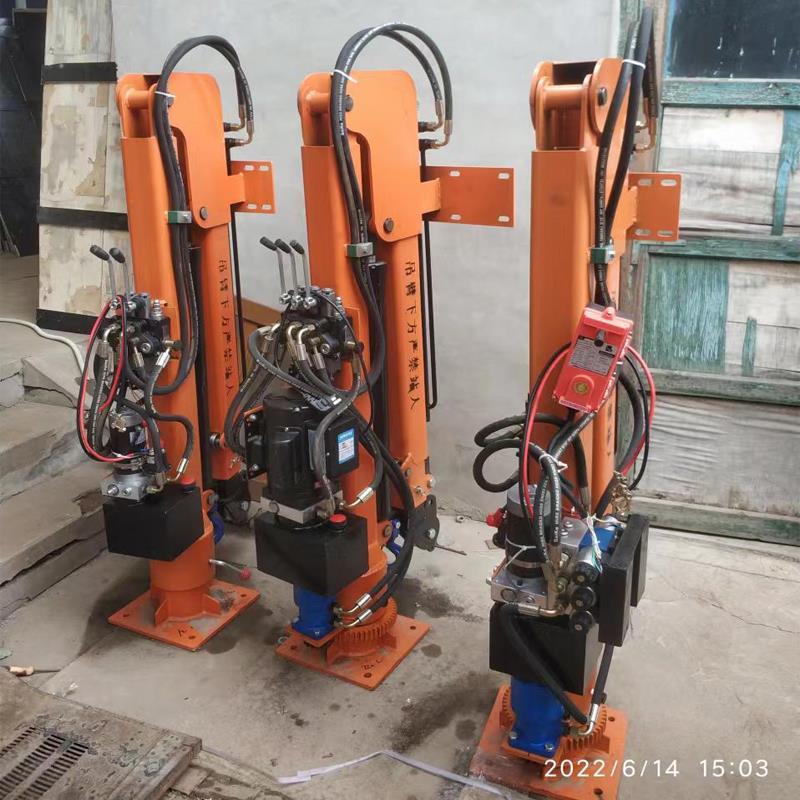 浉河区重汽蓝牌随车吊 3.2吨 国六动力强 液压驱动 农用自卸起重机